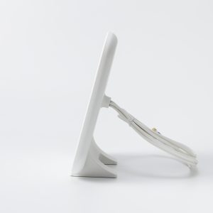 UHURA™ 4-port Broadband Omnidirectional 5G FWA Antenna System